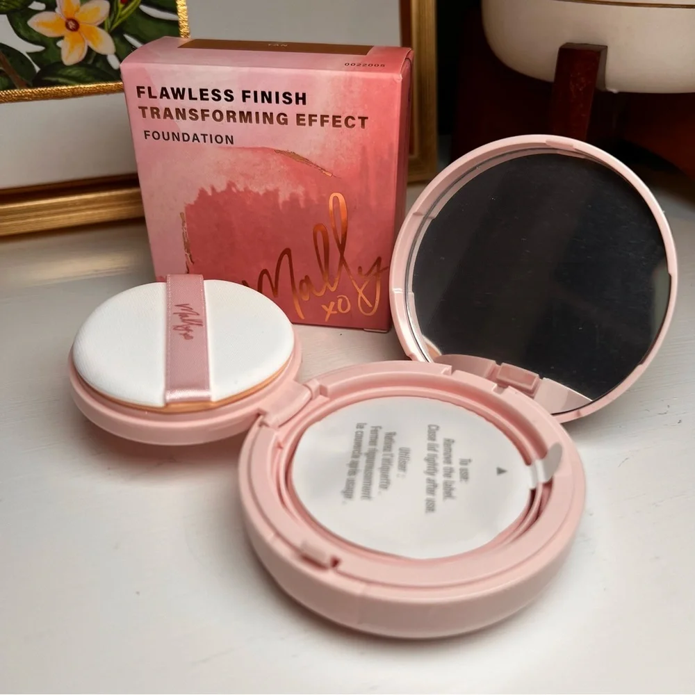 Mally Beauty Flawless Finish Transforming Effect Foundation - Tan